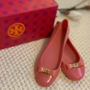 TORY BURCH Bow Reva Waterproof Ballet Flat- sz 7